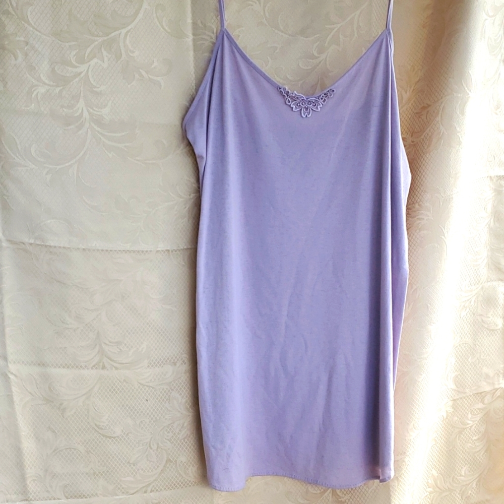 Petra Fashions Cotton blend shirttail hem Chemise,  medallion,  1X Lavender - Picture 8 of 11
